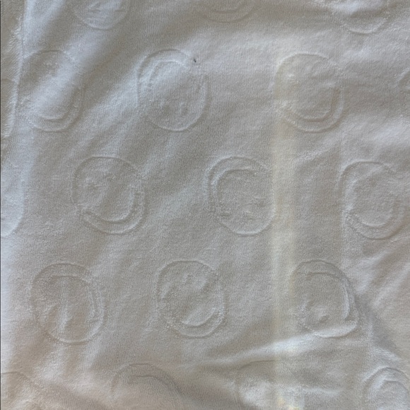 Aerie Offline Set of 2 Gray and White Cropped Tops - Picture 4 of 7